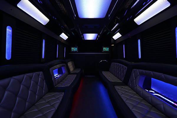 limousine bus for small groups